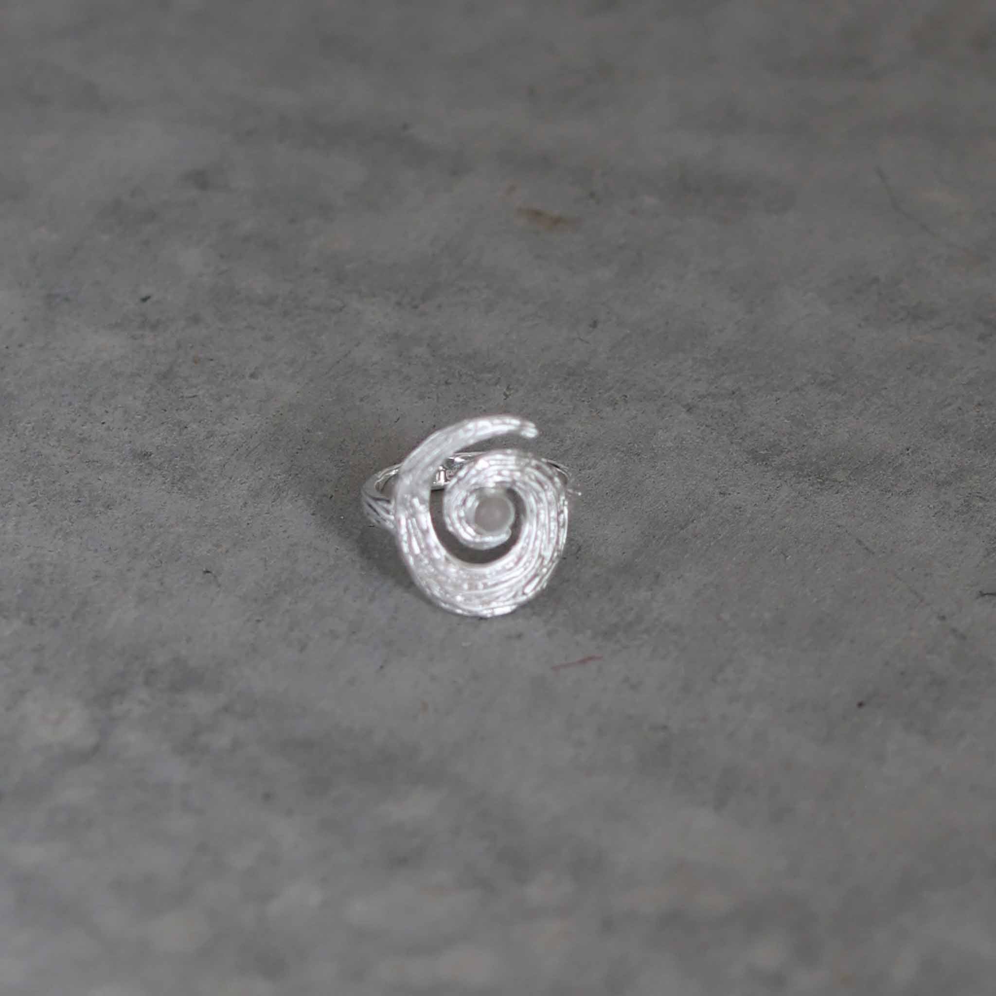Ripple Twirl Ring